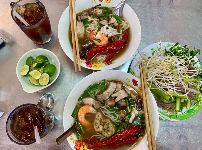 Quán Bún Mắm - Bún Gà chị Bé - Điểm đến ẩm thực tuyệt vời tại Vũng Tàu