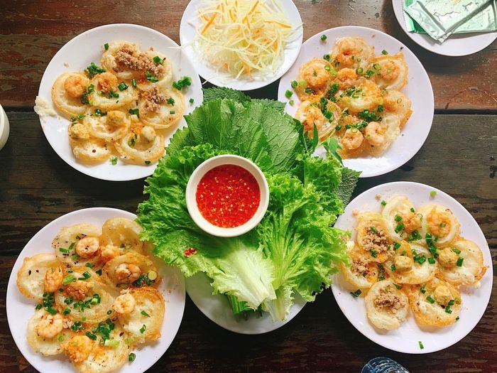 Bánh khọt Vũng Tàu - Mê mẩn với vị ngon đậm đà của món bánh khọt 3