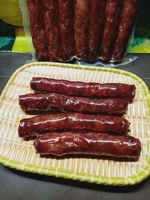 Lạp xưởng Yên Bái - Một trong những món ngon hàng đầu của vùng cao 6