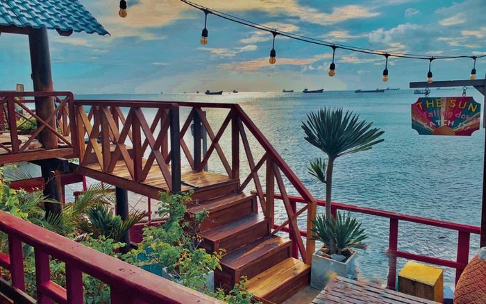 Beach Stop Lounge & Cafe, trải nghiệm hoàng hôn lãng mạn ở Vũng Tàu 4