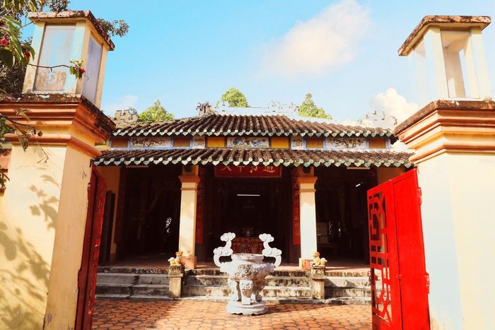 Trải nghiệm khám phá Văn Thánh Miếu Vĩnh Long, một trong ba Quốc Tử Giám ở vùng Nam Bộ.