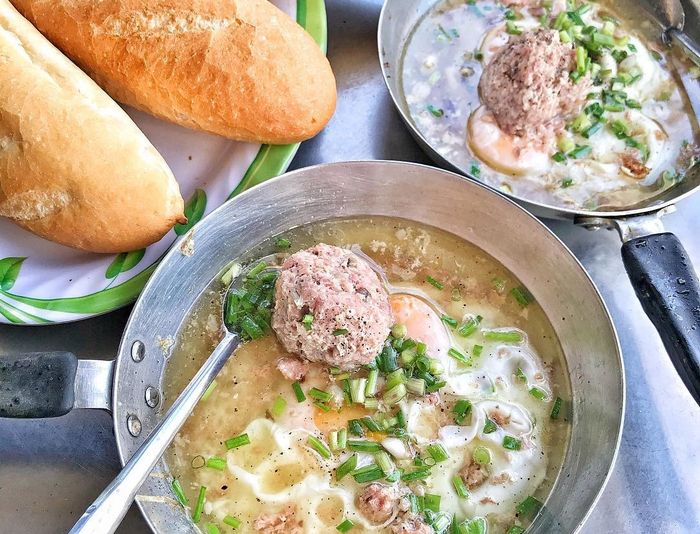 Theo dõi người dân địa phương khám phá top 5 địa điểm ăn vặt ngon nhất ở Vũng Tàu