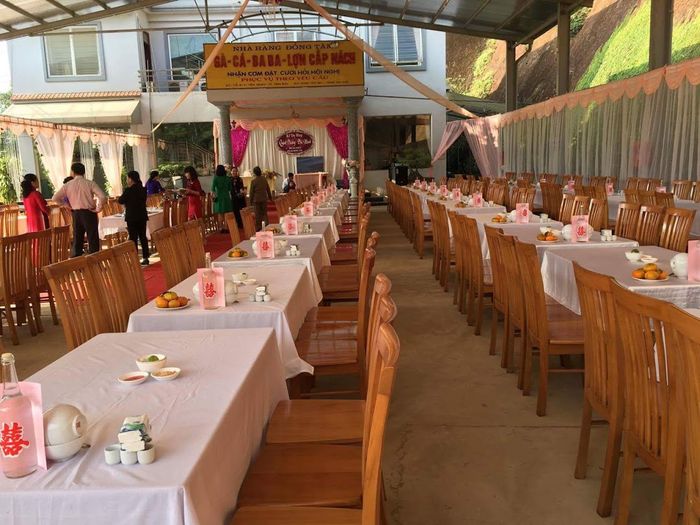 Thưởng thức bữa ăn đặc sản Yên Bái tại Nhà hàng Đồng Tâm 9