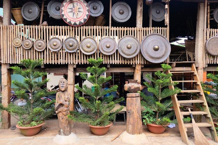 Làng văn hóa du lịch Plei Ốp, văn hóa bản địa ẩn mình trong lòng thành phố 9