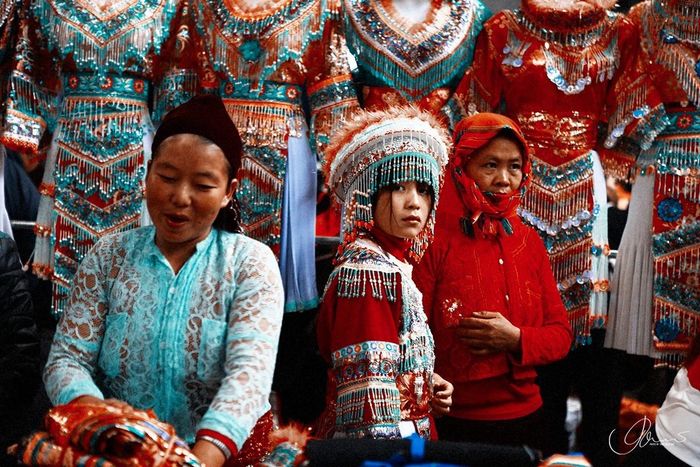 Chợ phiên Đồng Văn Hà Giang - Màu sắc và vẻ đẹp đa dạng