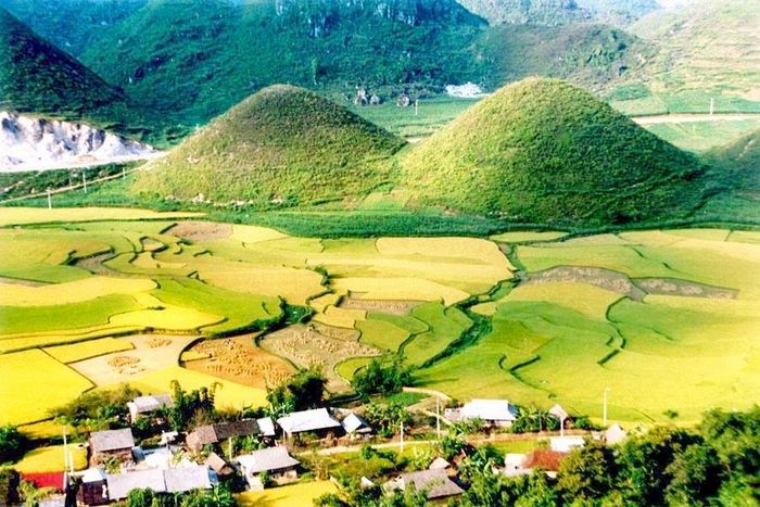 Núi Đôi Quản Bạ - Thưởng ngắm vẻ đẹp tự nhiên kỳ diệu tại điểm đầu của quê hương 3