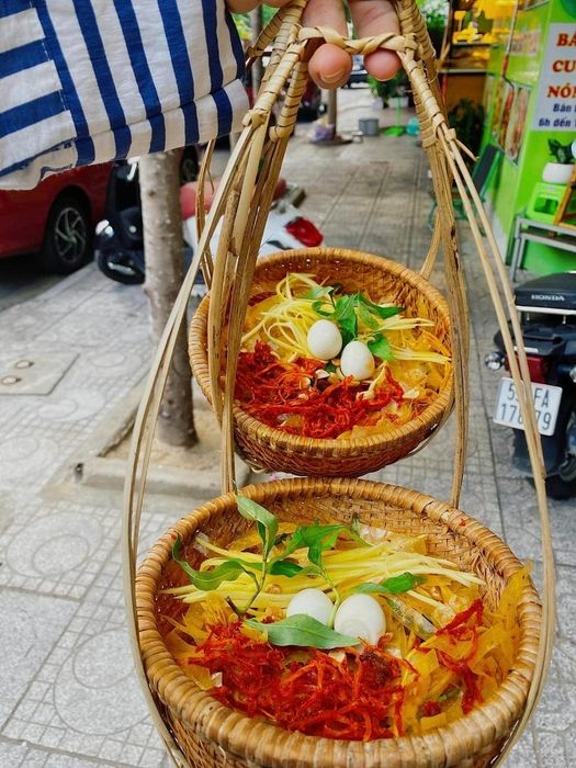 Bánh tráng trộn Nha Trang