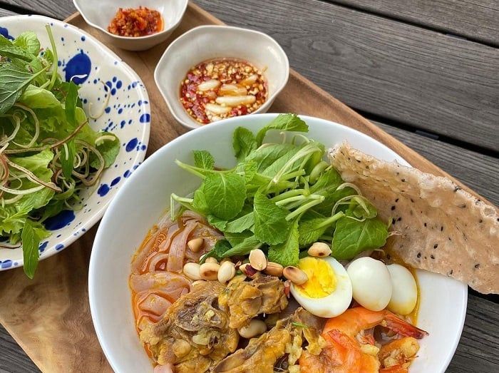 mì quảng Nha Trang