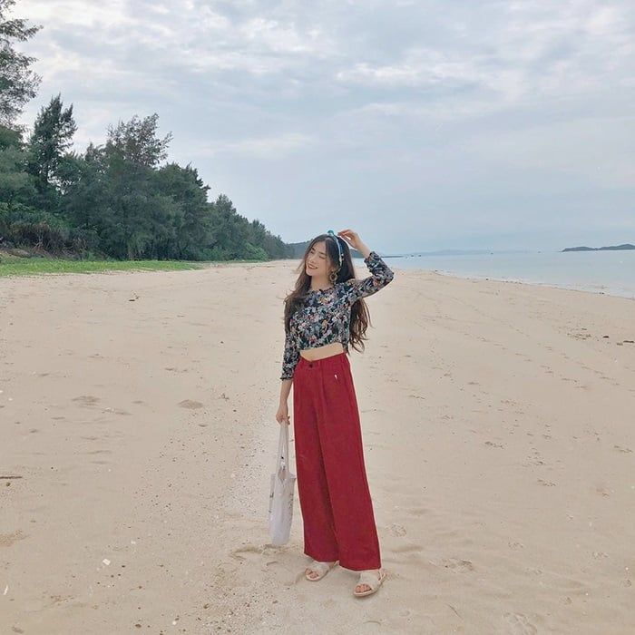 Bãi tắm Vàn Chảy