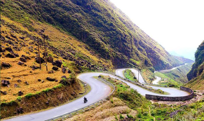 Dốc Bắc Sum - Hà Giang: Con đường hùng vĩ dẫn đến cánh cổng thiên đàng số 8