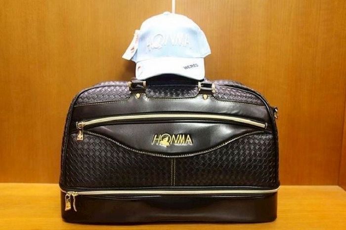 Túi đựng quần áo golf
