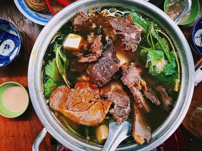 Tối nay, hãy thưởng thức bữa ăn tại Sài Gòn