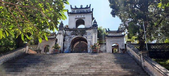 đền Cuông Nghệ An