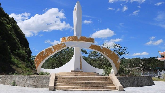 bến phà Xuân Sơn