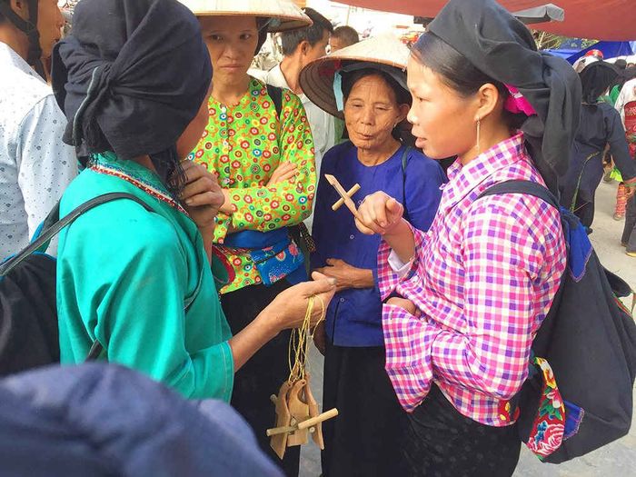 Chợ phiên Hoàng Su Phì - Văn hóa độc đáo trên cao nguyên đá