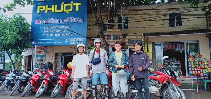 Khám phá ngay hướng dẫn thuê xe máy ở Hà Giang 4 cùng Mytour.vn
