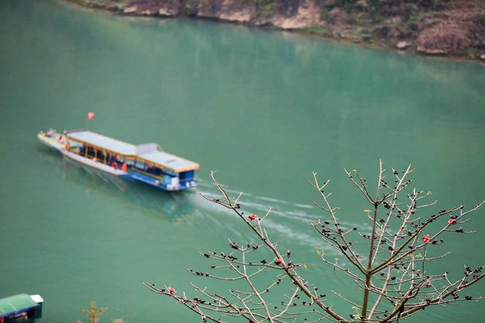 Vượt qua dòng sông Nho Quế, chiêm ngưỡng Hẻm Tu Sản - hẻm vực sâu nhất ở Đông Nam Á 5