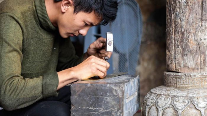 Khám phá Làng nghề chạm bạc Hà Giang dần lụi tàn vào quên lãng