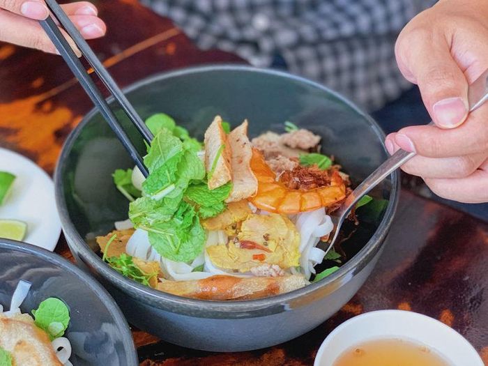 mì Quảng Nha Trang