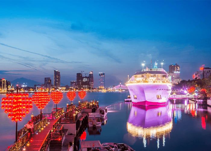 Cây cầu tình yêu ở Đà Nẵng