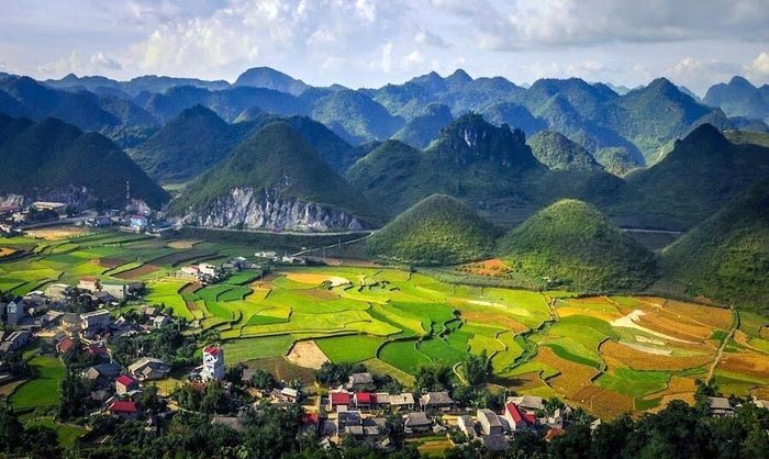 Núi Đôi Quản Bạ - Thưởng ngoạn vẻ đẹp tự nhiên hấp dẫn tại địa đầu của quê hương 7