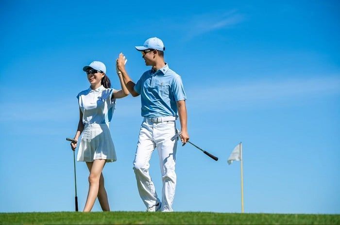 Chọn trang phục golf mùa hè đẳng cấp