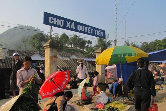 Khám phá sự độc đáo của văn hóa vùng cao tại Chợ Quyết Tiến Hà Giang 2