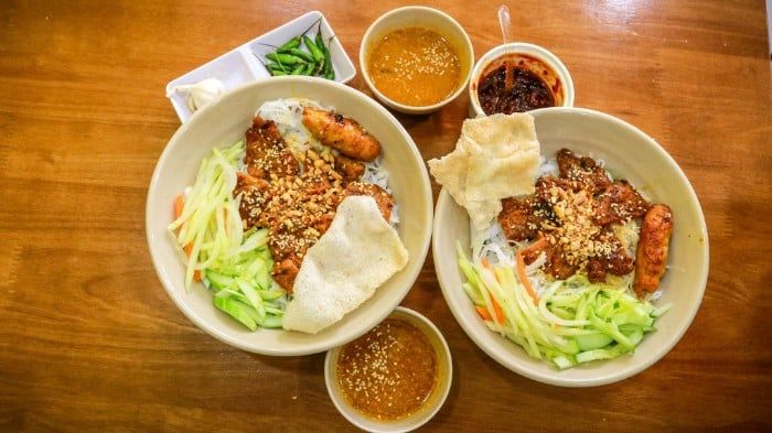 bún thịt nướng