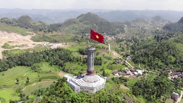 Lưng cờ ở Lũng Cú - Dấu ấn thánh thiêng tại miền đầu non tổ quốc 5