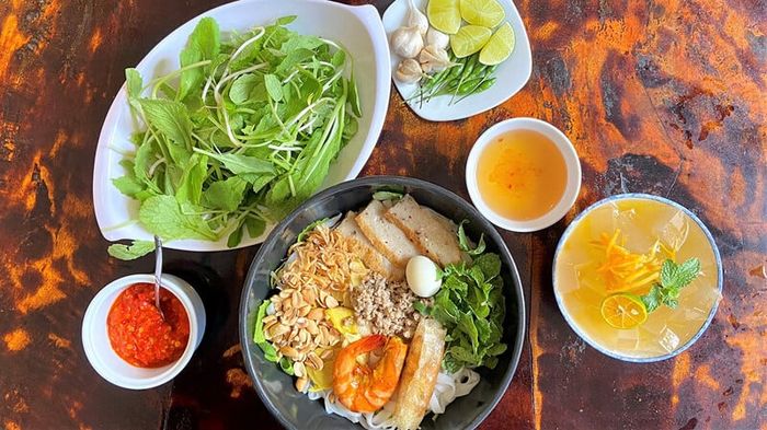 mì Quảng Đà Nẵng