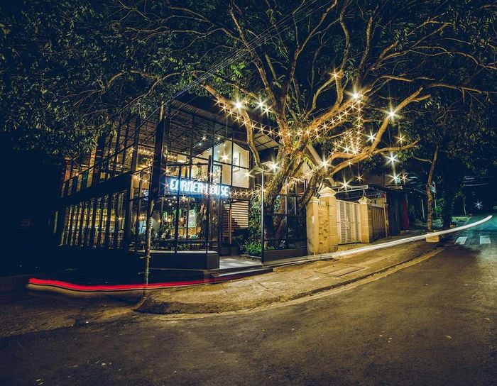 The Corner House Coffee, khám phá điểm sống ảo đẹp mê ly 2