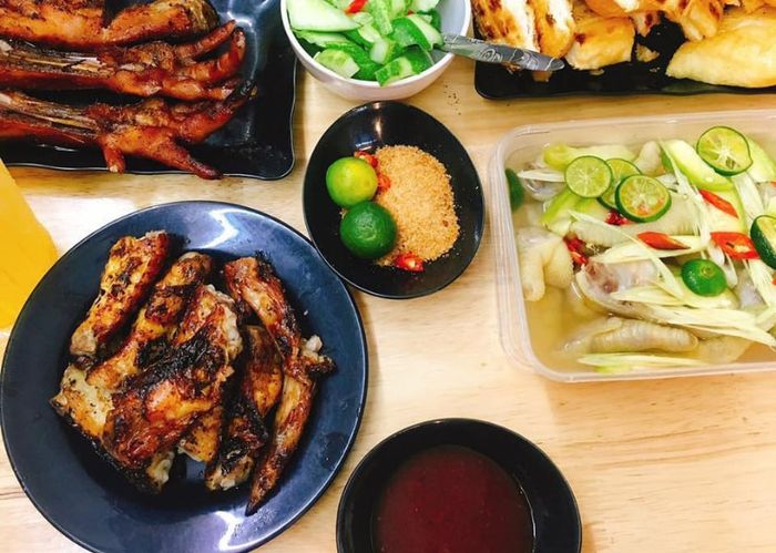 Chân gà nướng Hà Nội