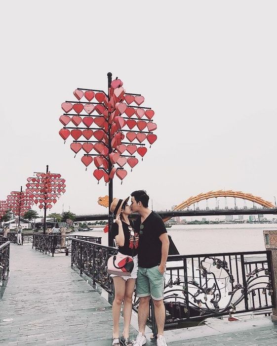 Cầu tình yêu Đà Nẵng