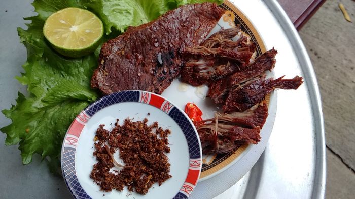 Thịt trâu nướng bếp Hà Giang - Vị đậm đà của đặc sản vùng cao nguyên đá