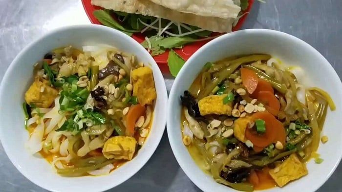 mì Quảng Đà Nẵng
