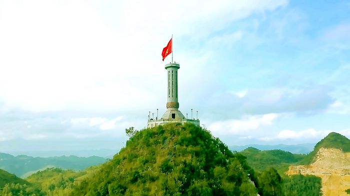 Lưng cờ ở Lũng Cú - Dấu ấn thánh thiêng tại miền đầu non tổ quốc 3