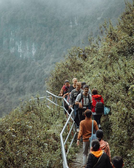 Đánh giá về vách đá thần ở Hà Giang - Hành trình trekking đầy thách thức của tuổi trẻ 9