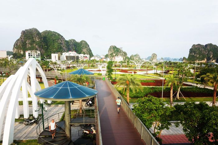 Công viên hoa Hạ Long ấn tượng với kiến trúc siêu khủng 8.