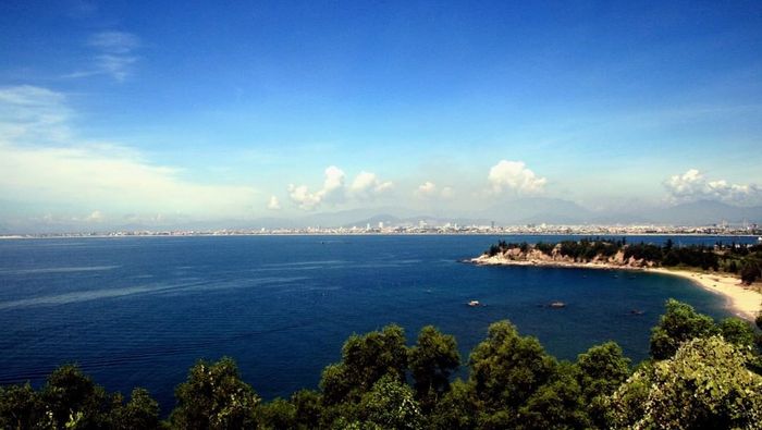 Bãi Trà Cổ - Một trong những điểm đến tuyệt vời ở Hạ Long 2