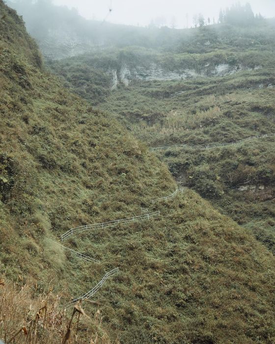 Đánh giá về vách đá thần ở Hà Giang - Hành trình trekking đầy thách thức của tuổi trẻ 6