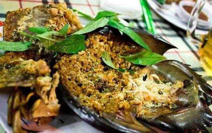 Khi đến Hạ Long du lịch, đừng quên thưởng thức tất cả các món đặc sản trong danh sách này nhé.
