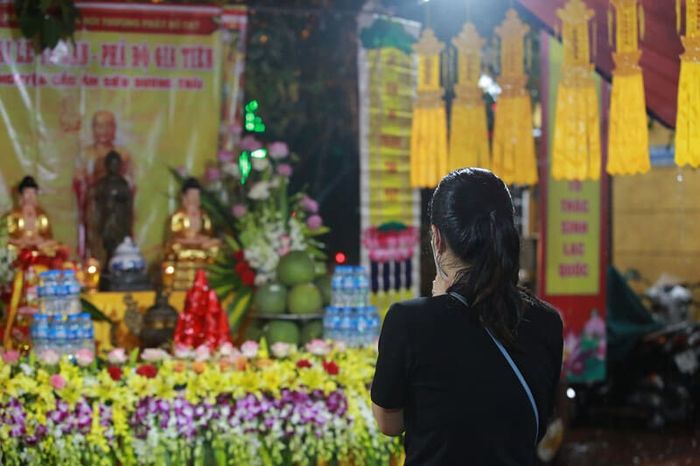 Thưởng ngoạn Chùa Phúc Khánh, điểm cầu an giữa trung tâm thủ đô 8