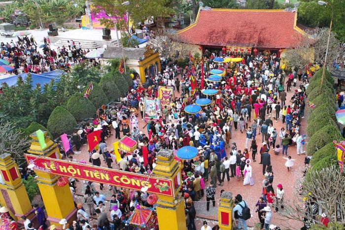 Nếu muốn có kinh nghiệm tốt tại lễ hội Hạ Long, hãy đến với Mytour.vn 15