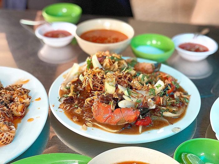 Dân sành ăn không thể bỏ qua 10 nhà hàng Hạ Long Bãi Cháy này