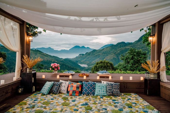 Nhận xét resort 5 sao ở Hà Giang cùng ca sĩ Quang Vinh và Yến Trang 6.
