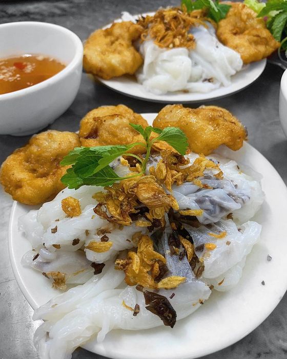 Khi đến Hạ Long du lịch, đừng quên thưởng thức tất cả các món đặc sản trong danh sách này nhé.