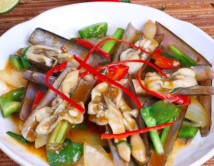 Hương vị thơm ngọt của món ốc móng tay chỉ có tại vùng biển Quảng Ninh
