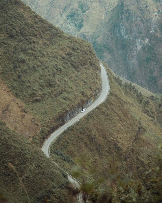 Đánh giá về vách đá thần ở Hà Giang - Hành trình trekking đầy thách thức của tuổi trẻ 11
