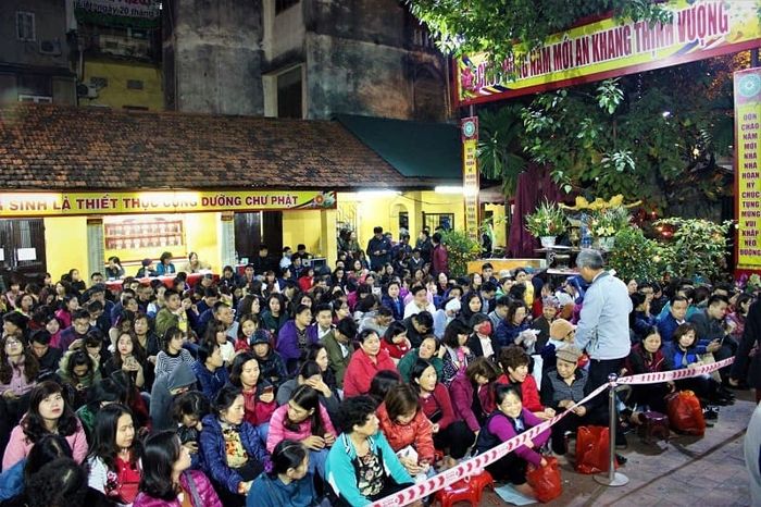 Thưởng ngoạn Chùa Phúc Khánh, điểm cầu an giữa trung tâm thủ đô 7
