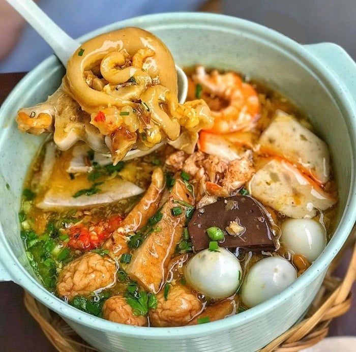 bánh canh giò heo Sài Gòn